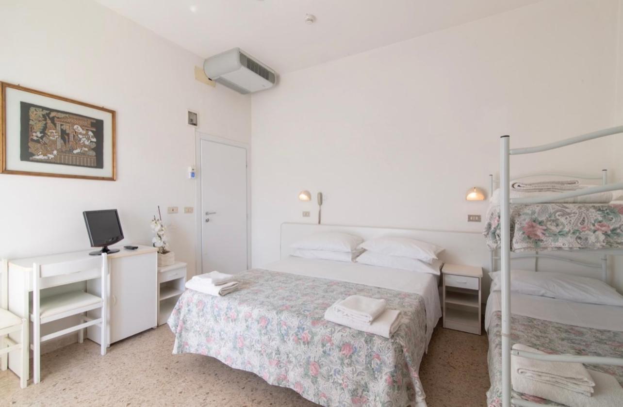 Hotel Miro Cattolica Ngoại thất bức ảnh